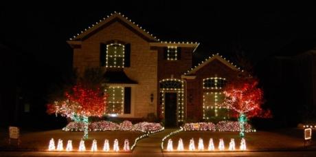 Computerized-and Super Awesome-Christmas Light Displays in DFW - test